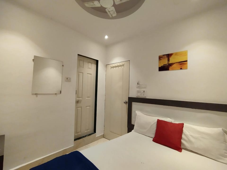 Hotel Aspen - Nr Mumbai Airport Hotel in Mumbai