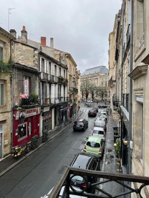Balcony/Terrace, Street view