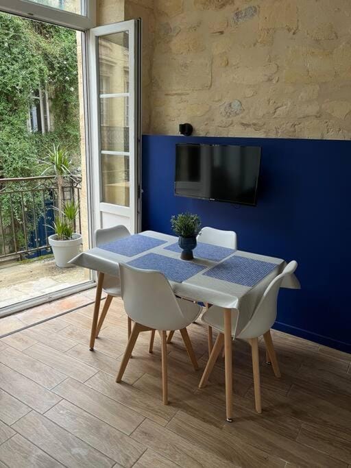 Balcony/Terrace, Dining area