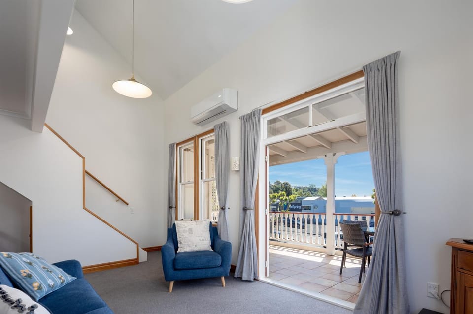Balcony/Terrace, Living room