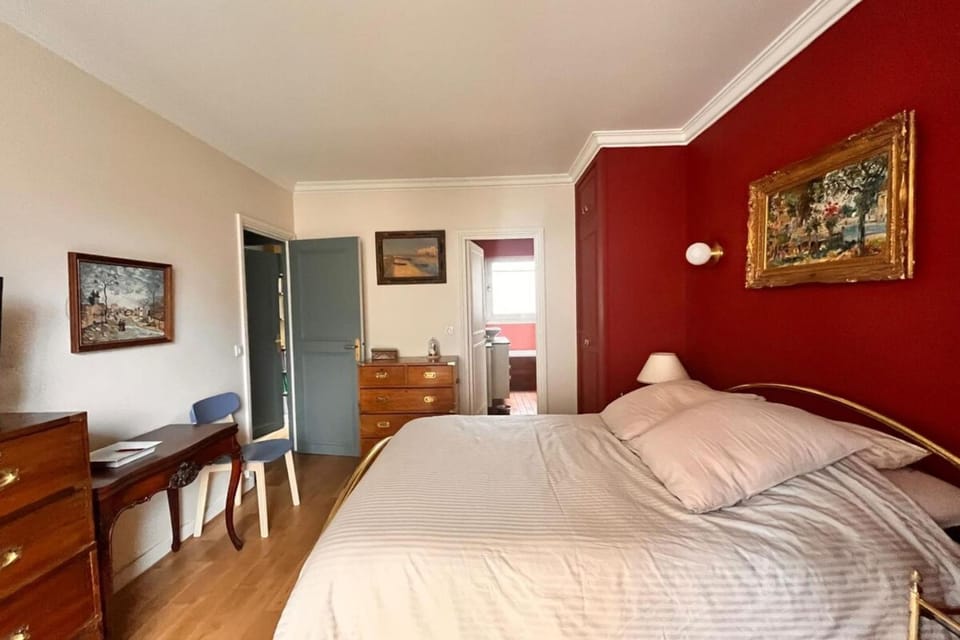 Auteuil 16th Prestigious Apartment with Balcony managed by Mey Agency Apartment in Paris