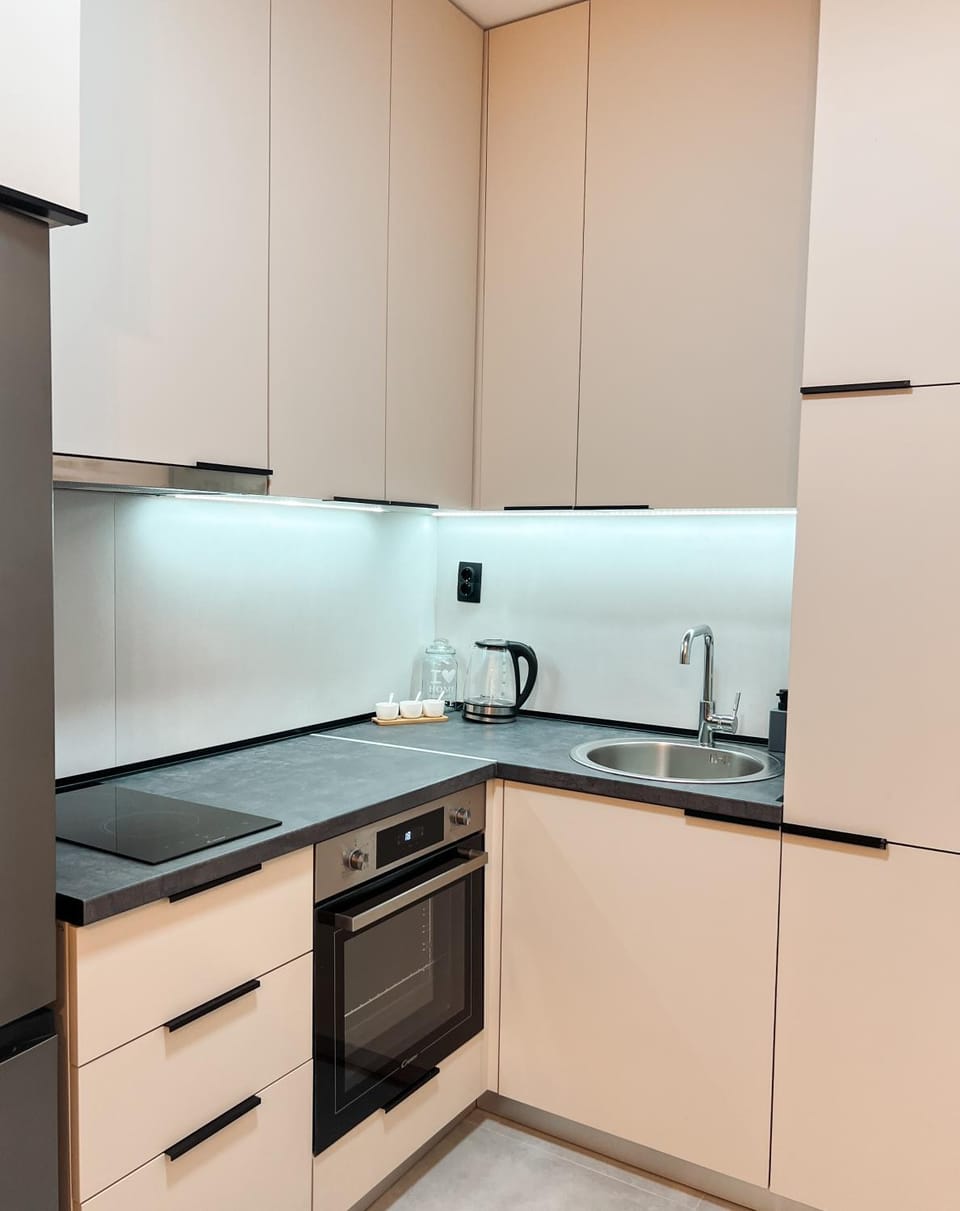Kitchen or kitchenette, pet friendly, stove