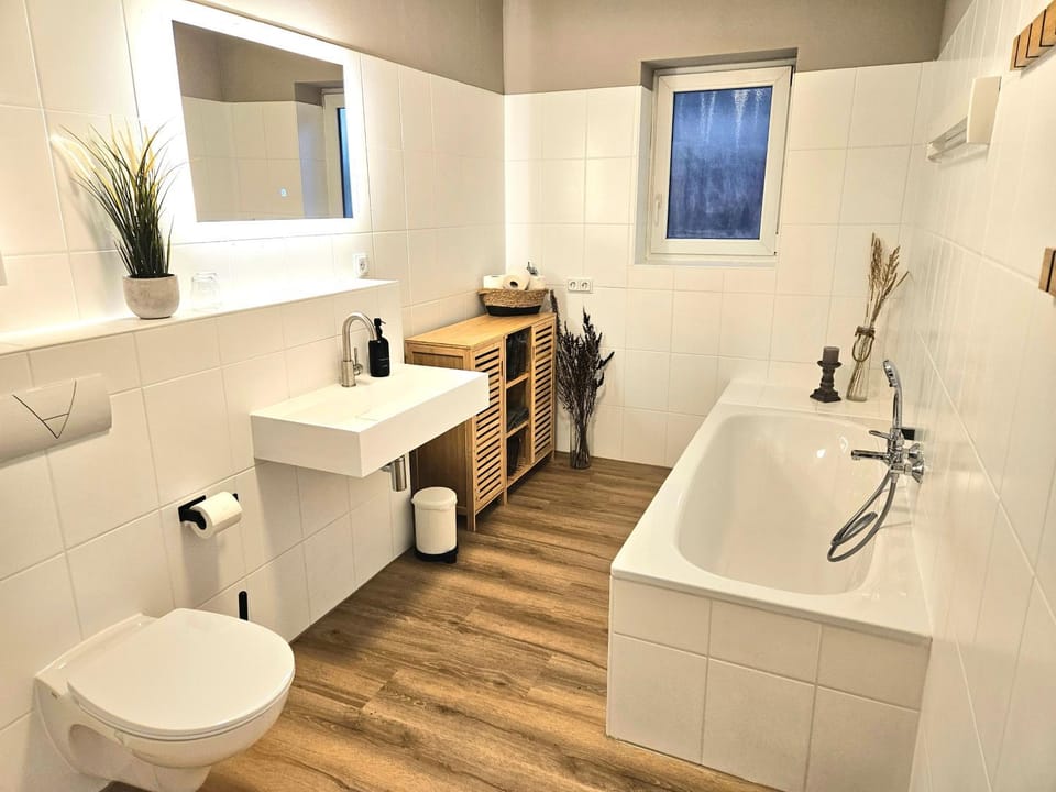 Toilet, Bathroom, Bath