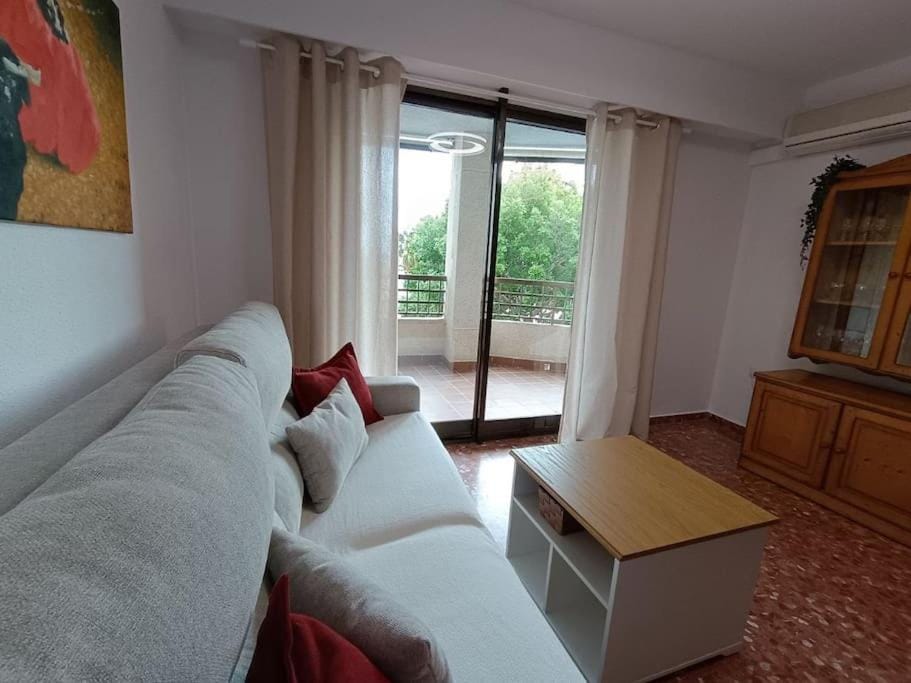 Living room, Photo of the whole room, Seating area