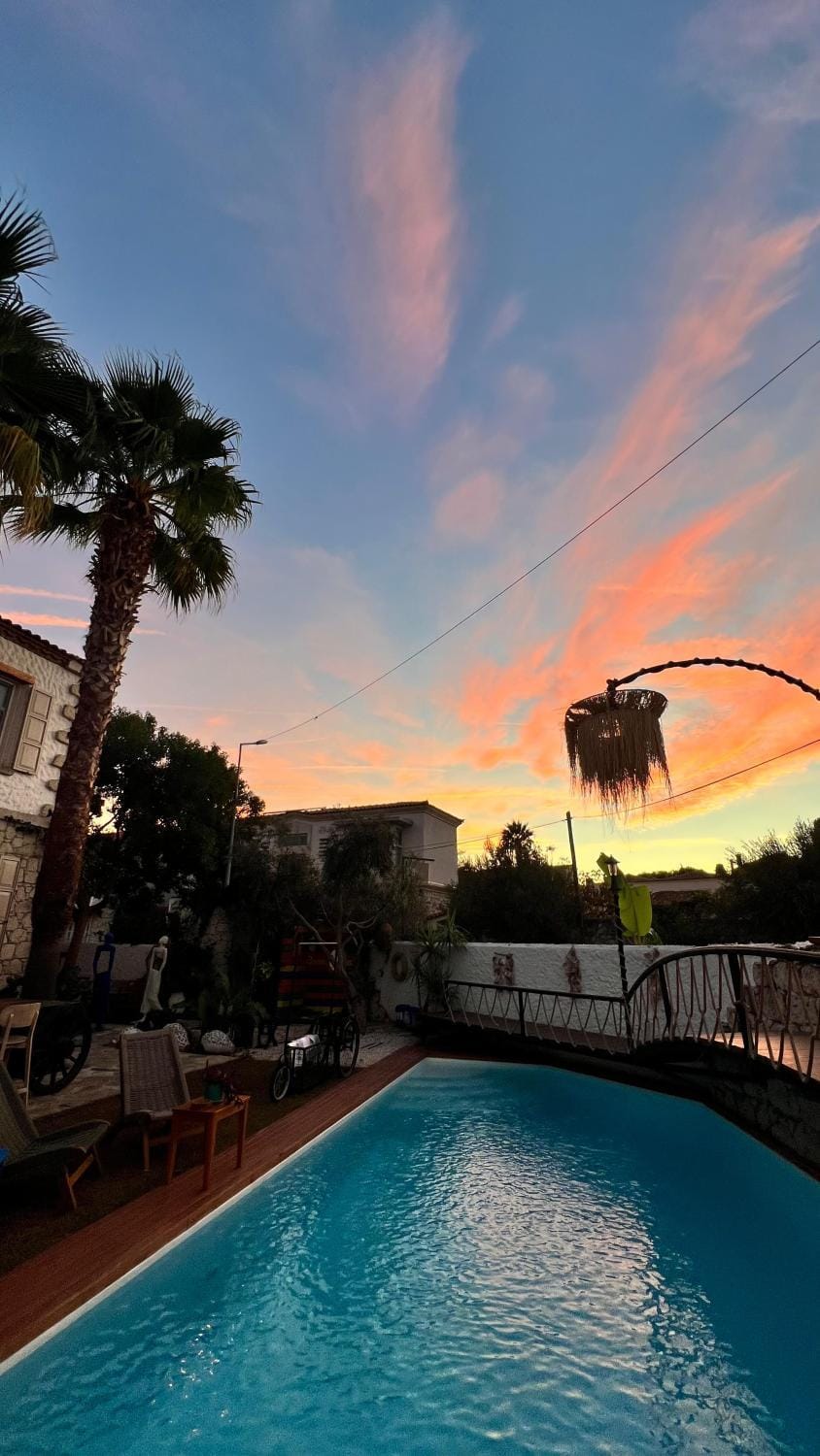 Garden, Swimming pool