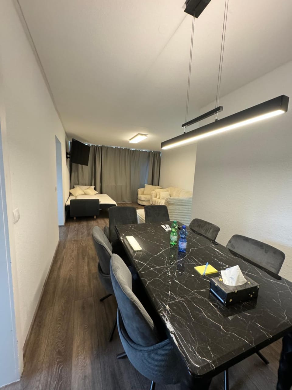 Living room, Seating area, Dining area, hair dresser