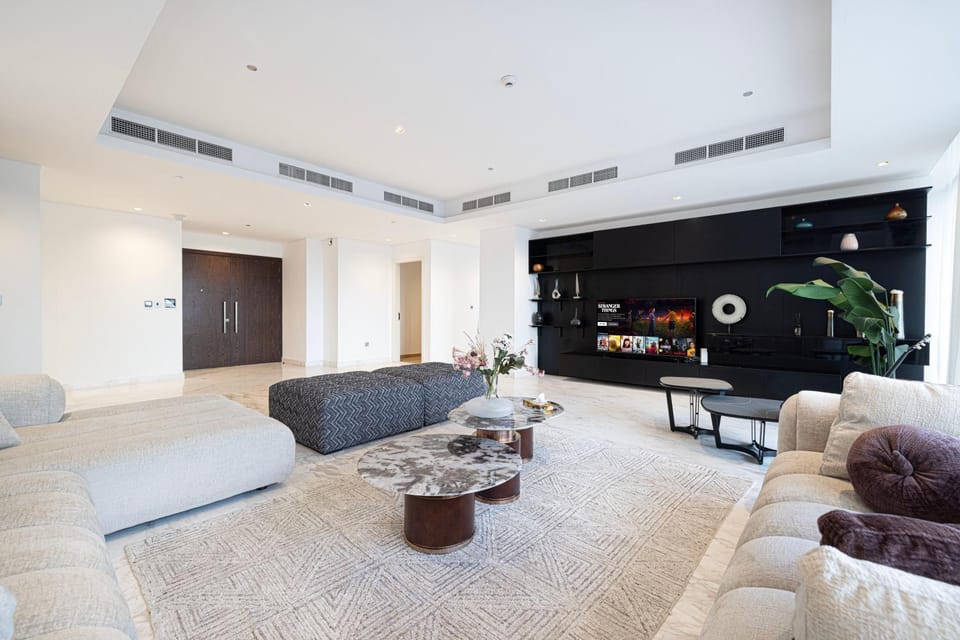 TV and multimedia, Living room, Evening entertainment, air conditioner