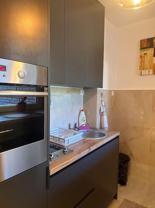 NEW Rita Apartment in the heart of Pristina Apartment in Serbia