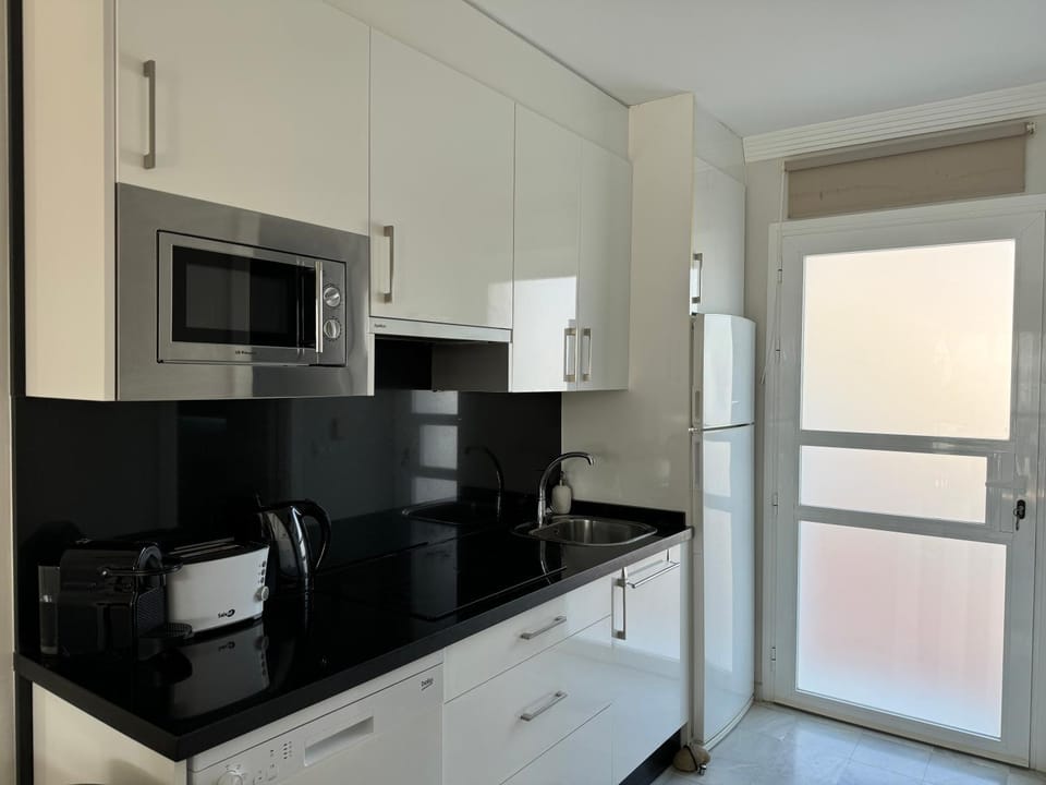 Kitchen or kitchenette, kitchen