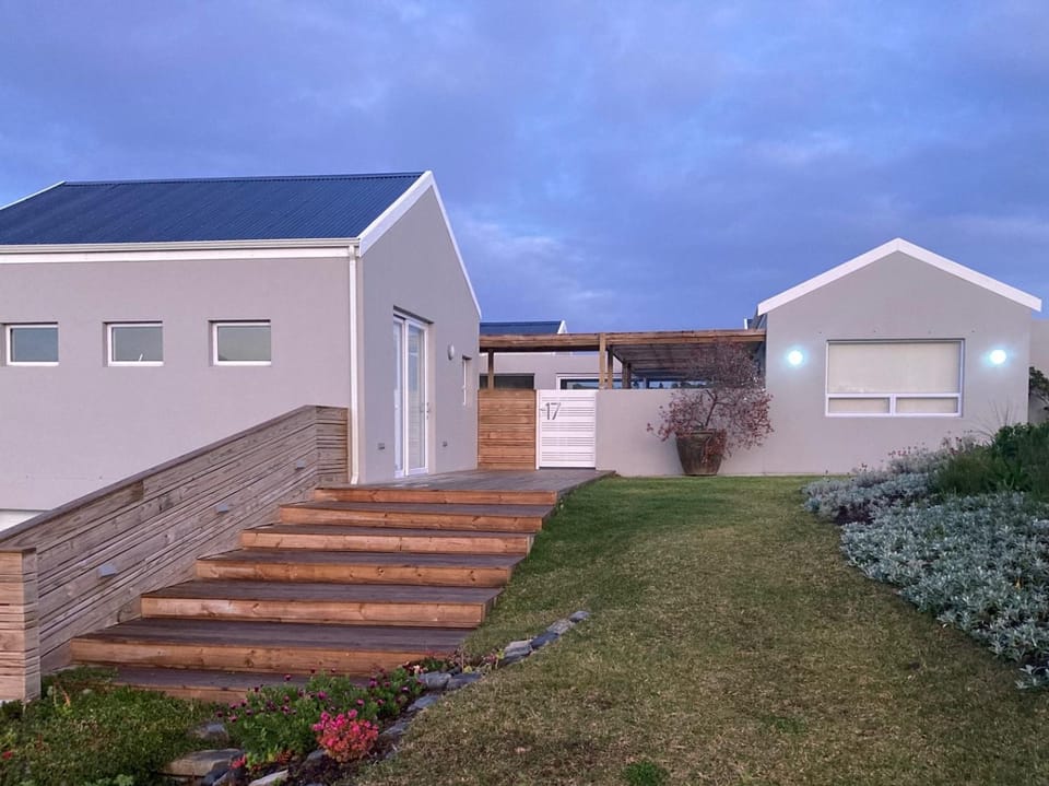 Property building, Garden, Garden view