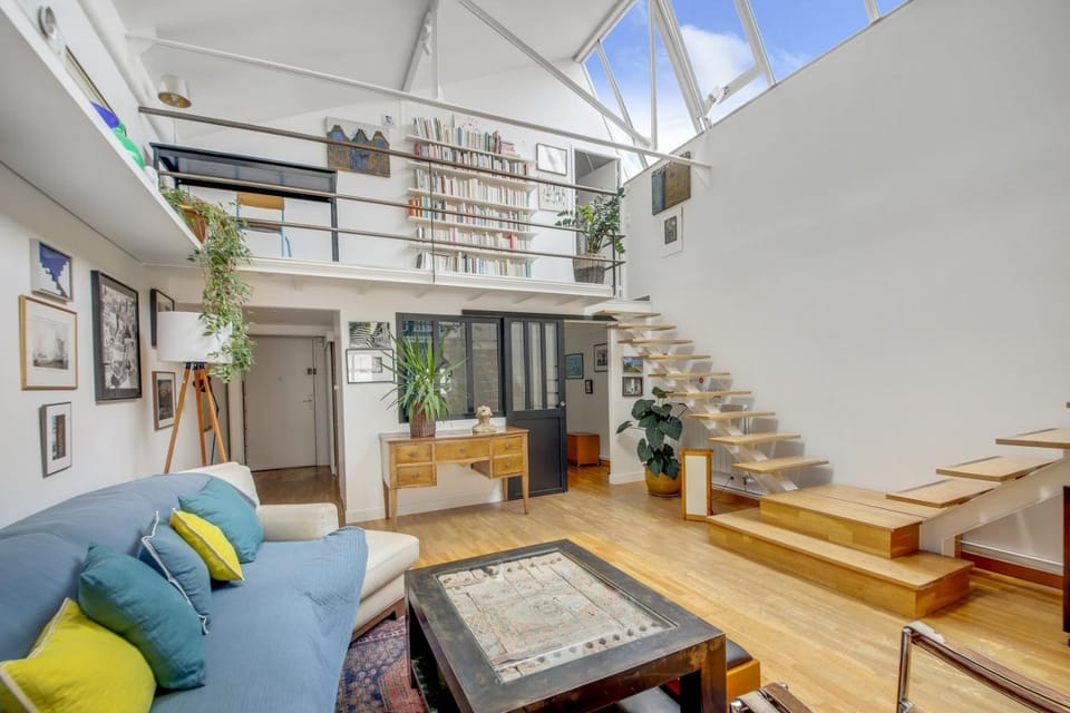 Paris Super Loft Overtop Apartment in Paris