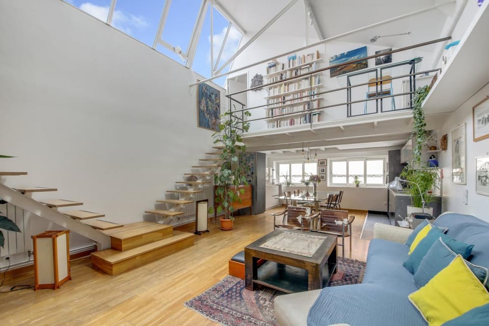 Paris Super Loft Overtop Apartment in Paris