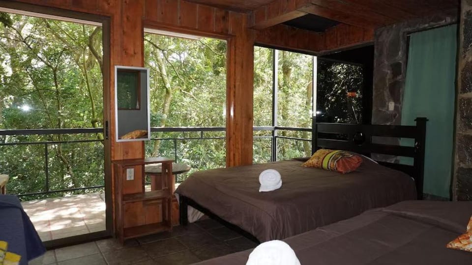 Manakin Lodge, Monteverde Bed and Breakfast in Monteverde