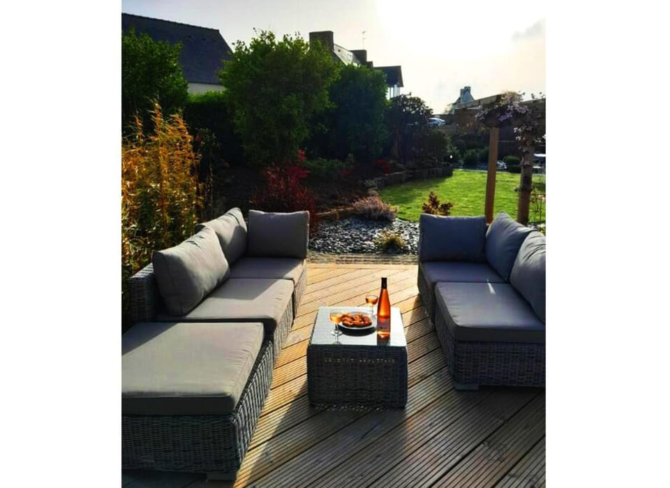 Maison Les Agapanthes. Bed and Breakfast in Brittany