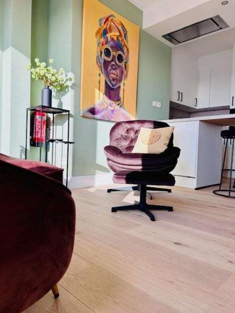Seating area, hair dresser