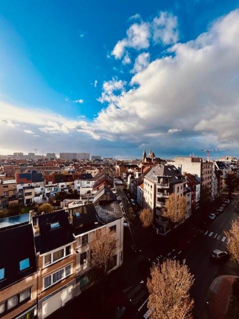 Neighbourhood, Bird's eye view, City view