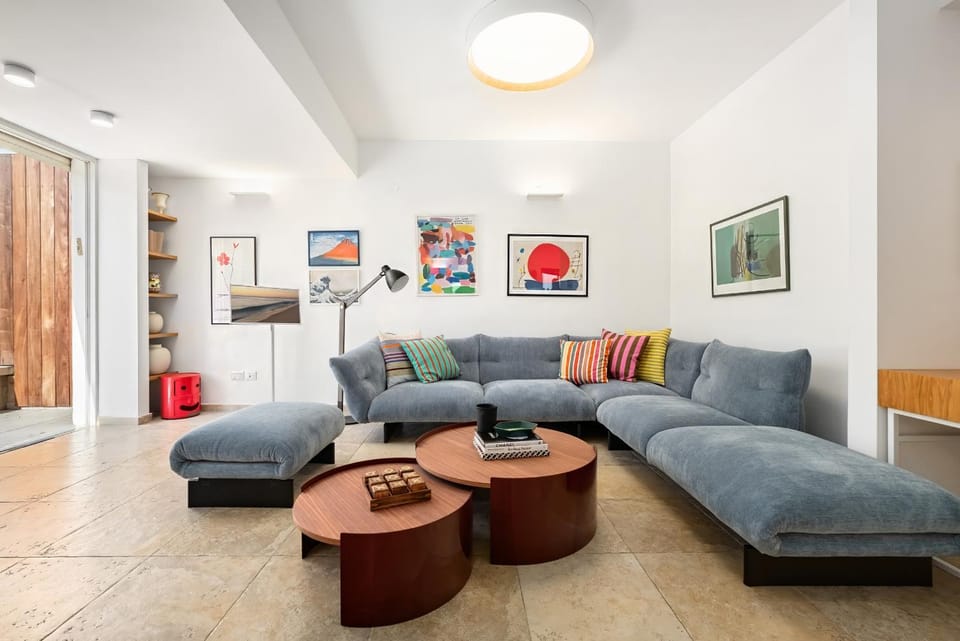 Communal lounge/ TV room, Living room