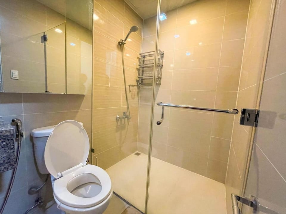 Sophisticated BGC Stay at Uptown Area #oursw30c2 House in Makati
