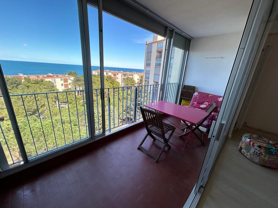Calme et vue exceptionnelle! Apartment in Alt Empordà