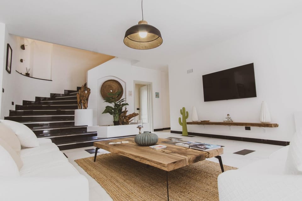 Communal lounge/ TV room, TV and multimedia, Living room, Seating area, Internal: Not applicable to any particular room