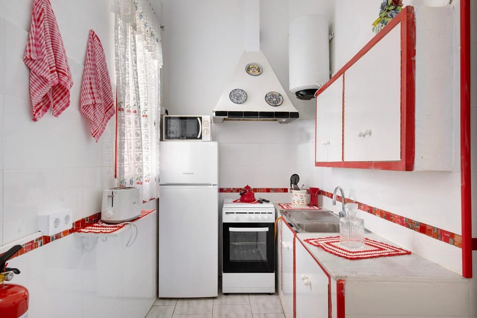 Kitchen or kitchenette, Living room