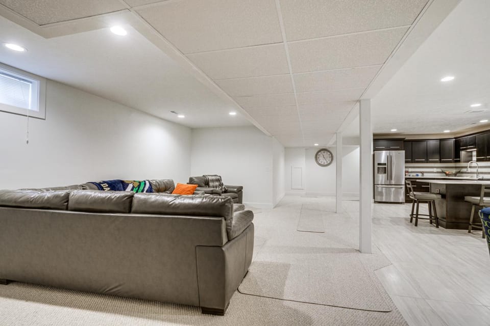 Convenient North Bend Apt: Half-Mi to Notre Dame! Apartment in South Bend