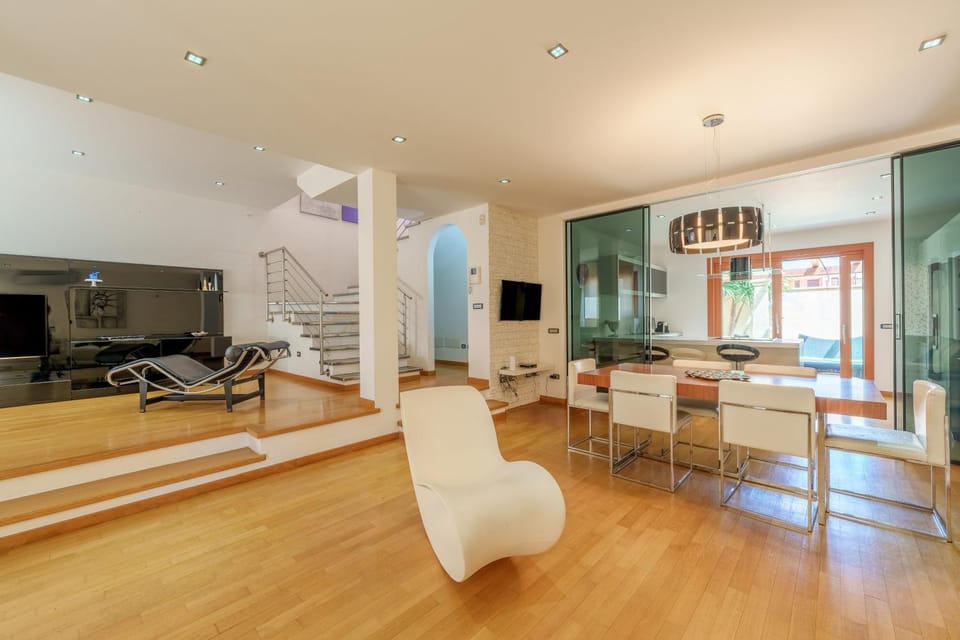 Property building, Living room