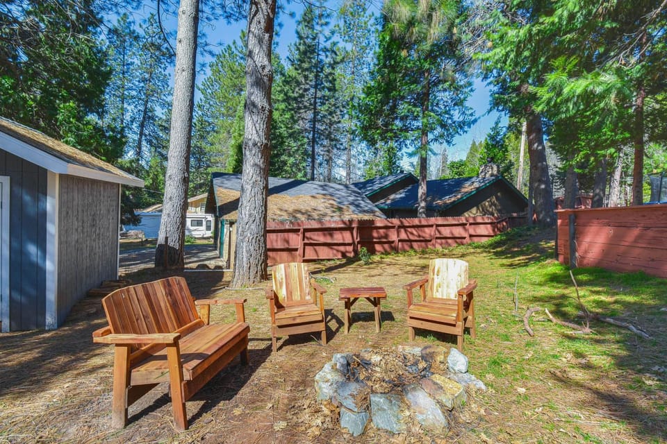 Lake Access & Hot Tub: Pet-Friendly Arnold Home House in Arnold