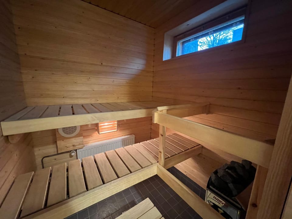 Saunallinen keskustayksiö ja ilmainen yksityinen parkkipaikka Apartment in Turku