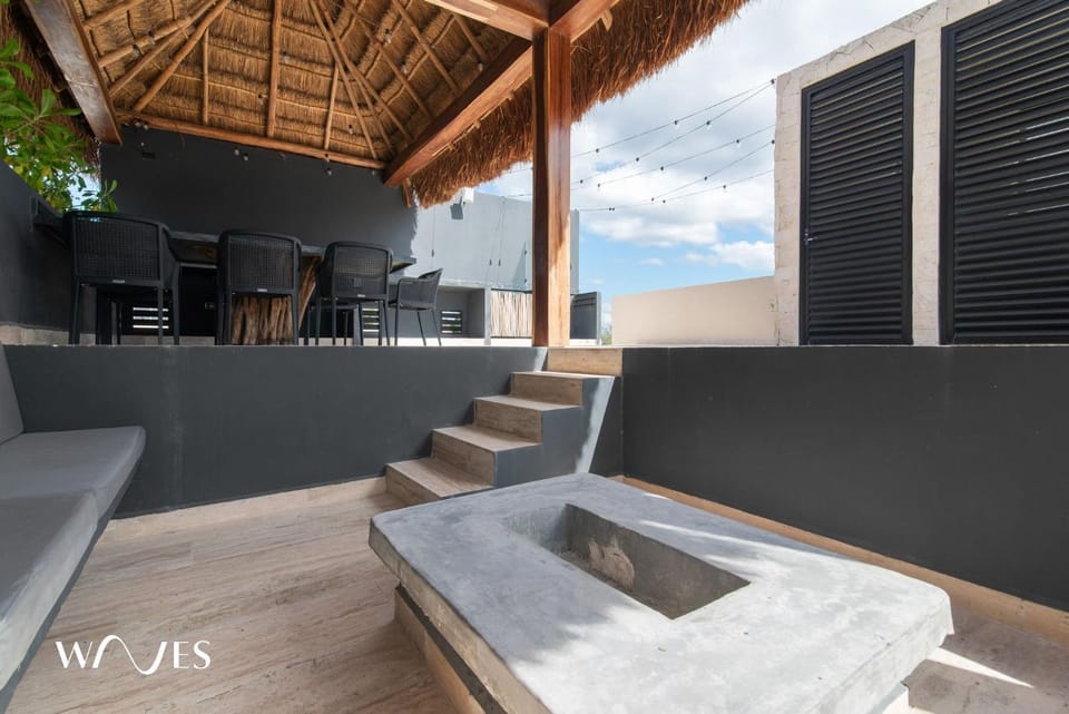 Balcony/Terrace, Area and facilities