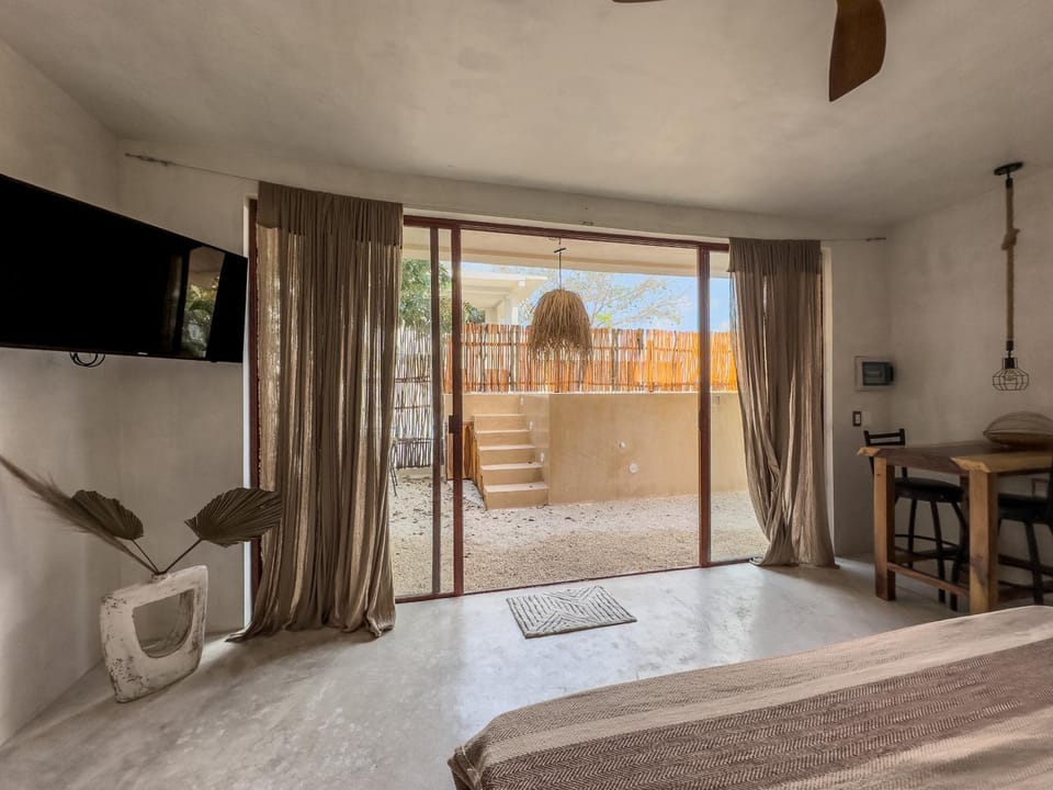 amazing suite looking at the pool with jacuzzi excellent location Apartment in Playa del Carmen