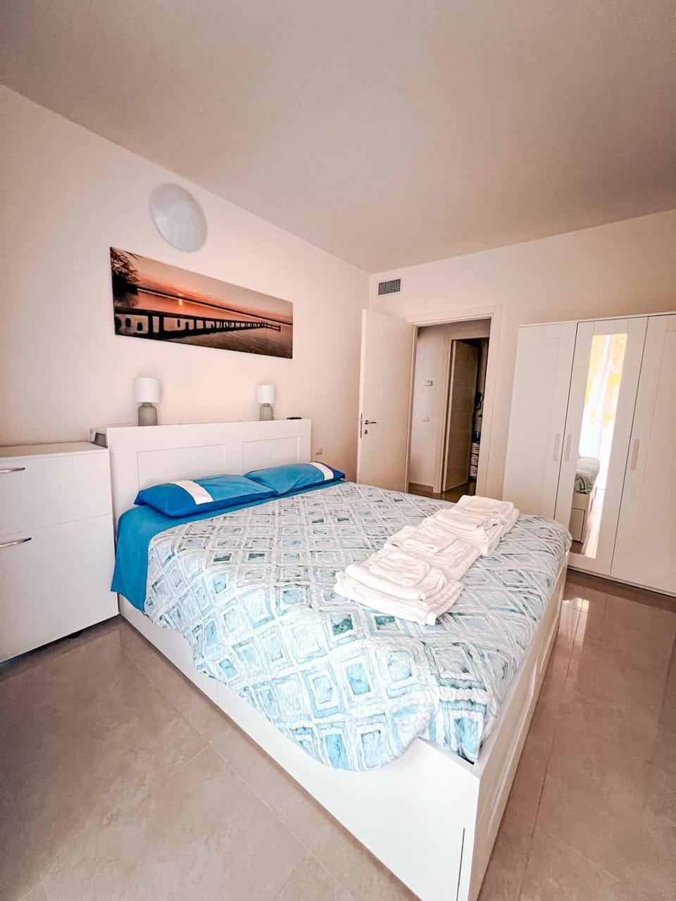 Apartment Mare45 - 10 minutes walk from the beach with one private ombrella and three sun-beds Apartment in Veneto