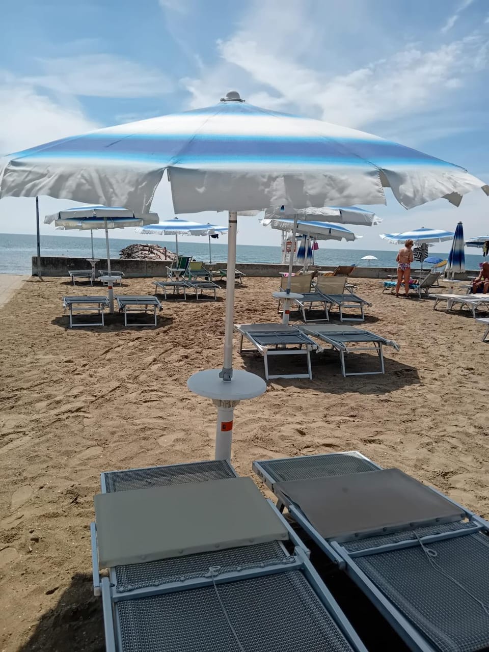 Apartment Mare45 - 10 minutes walk from the beach with one private ombrella and three sun-beds Apartment in Veneto