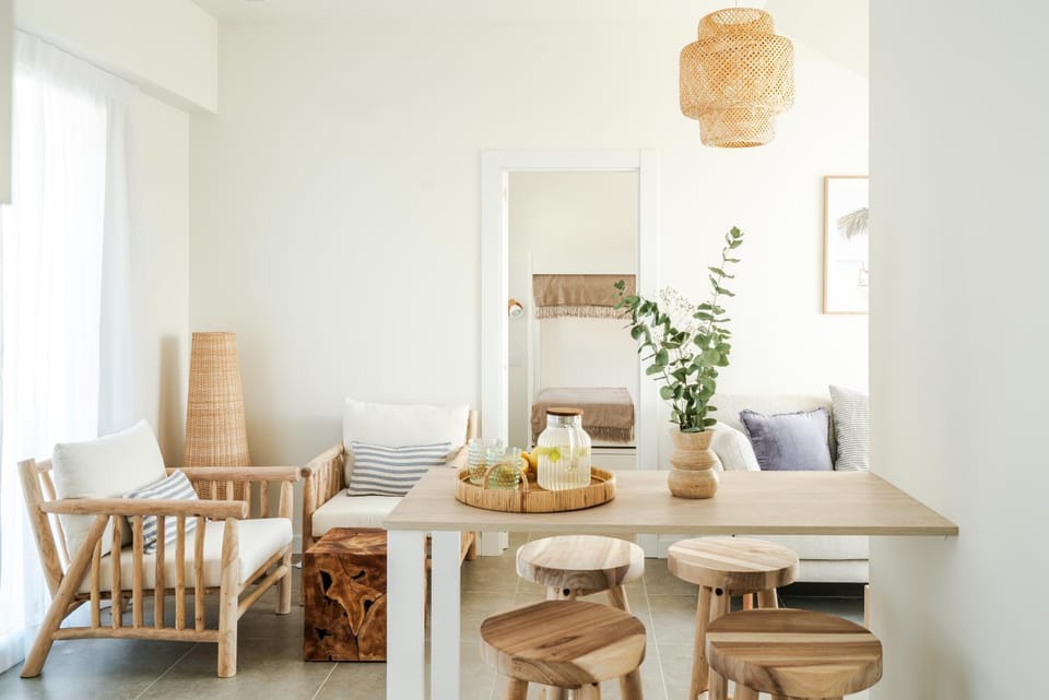 Living room, Dining area
