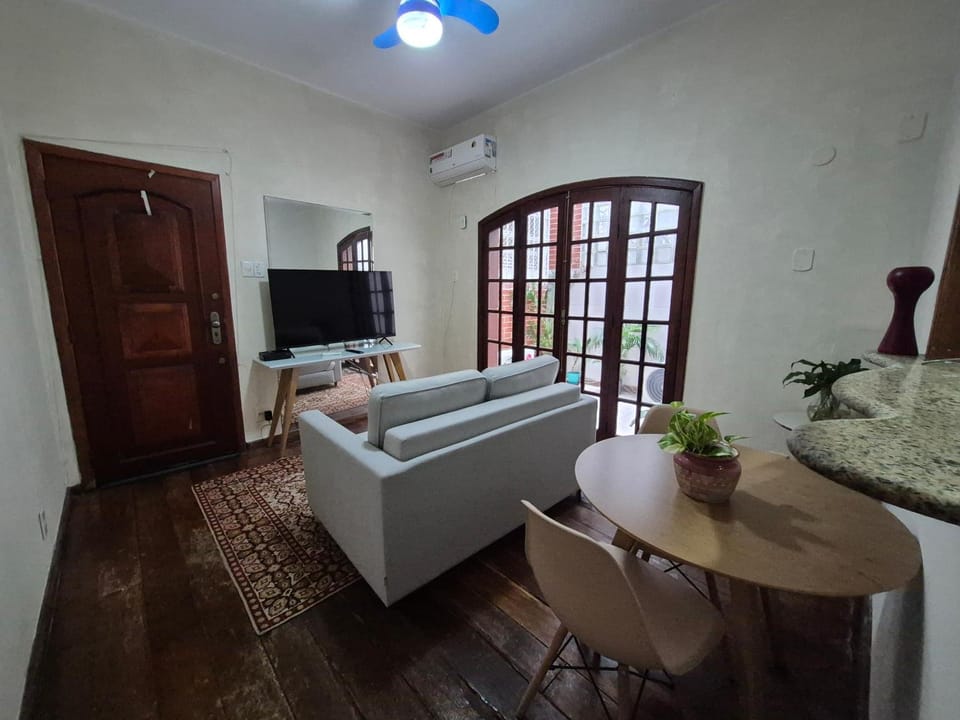 Aconchego a 3 quadras da praia Leblon Apartment in Rio de Janeiro