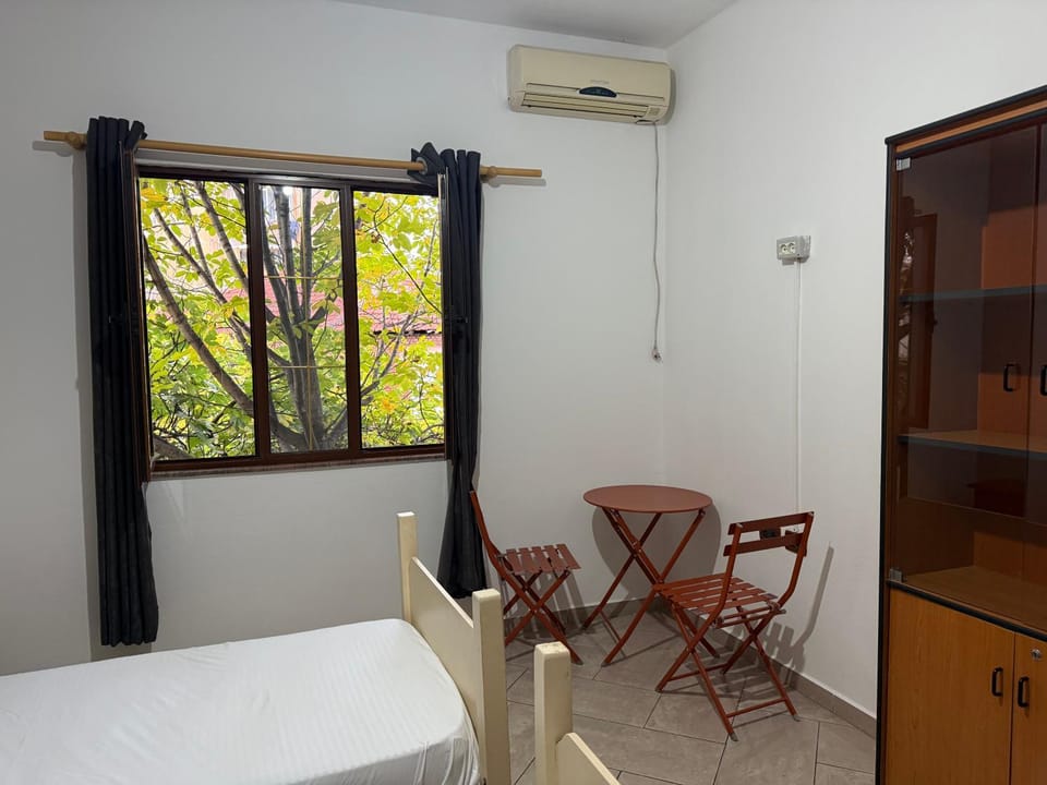 Bed, Garden, Bedroom, air conditioner