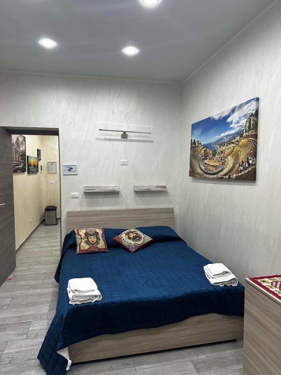 Mary House Apartments House in Catania