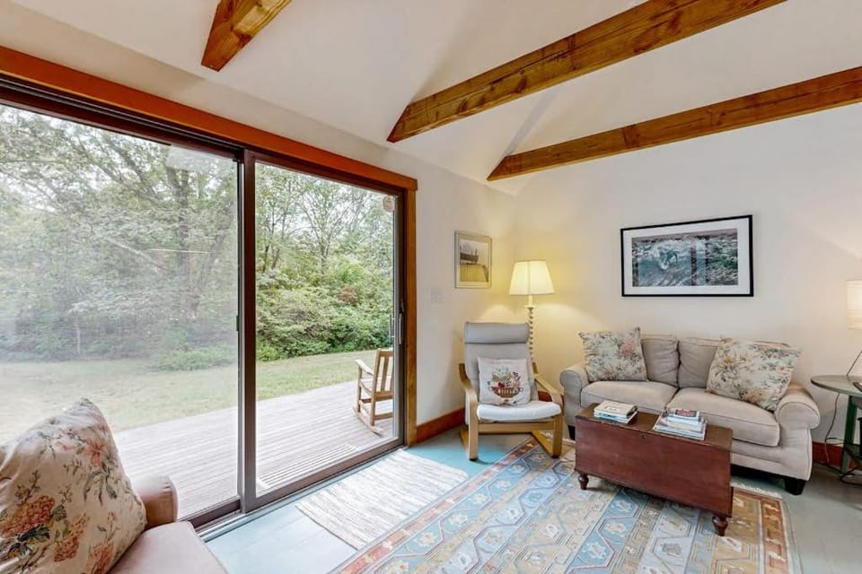 Chilmark Guest House House in Menemsha
