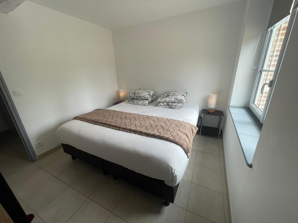 Bed, Bedroom, furniture