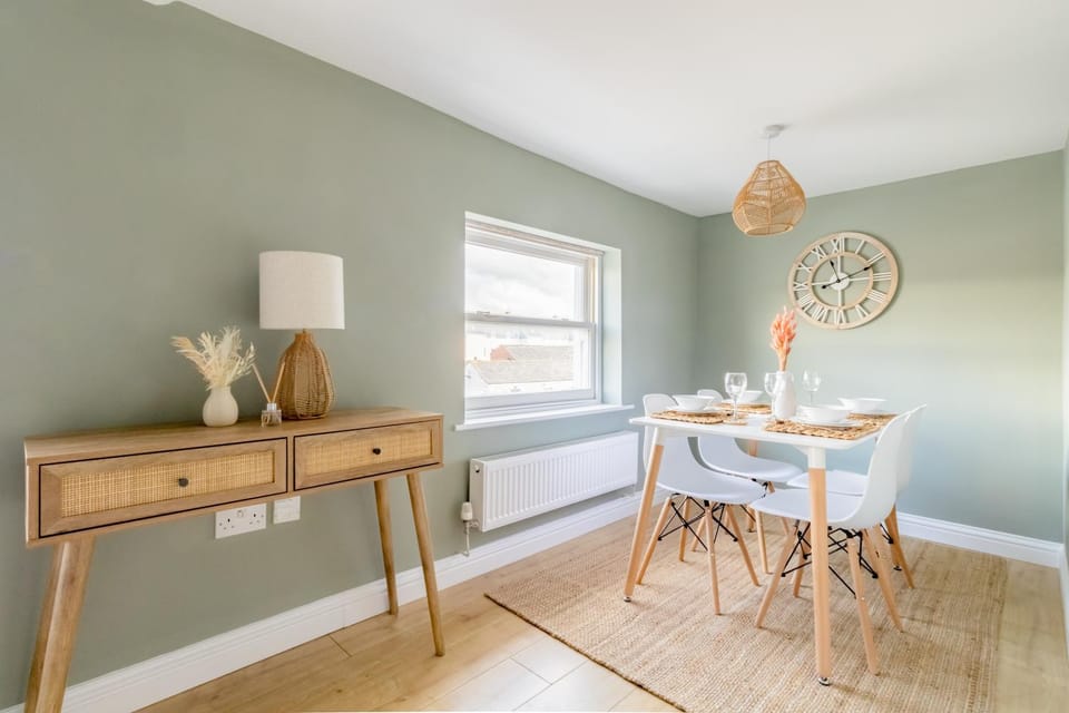 St James Lodge Apartment in Cheltenham