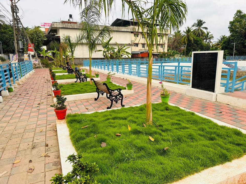 Nujoom Apartments Hotel in Kochi