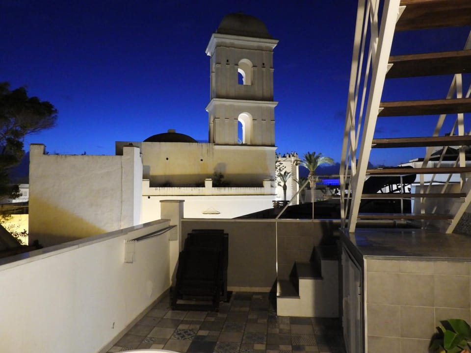 Balcony/Terrace, City view
