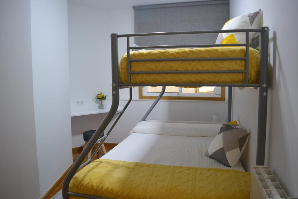 Photo of the whole room, Bedroom, bunk bed