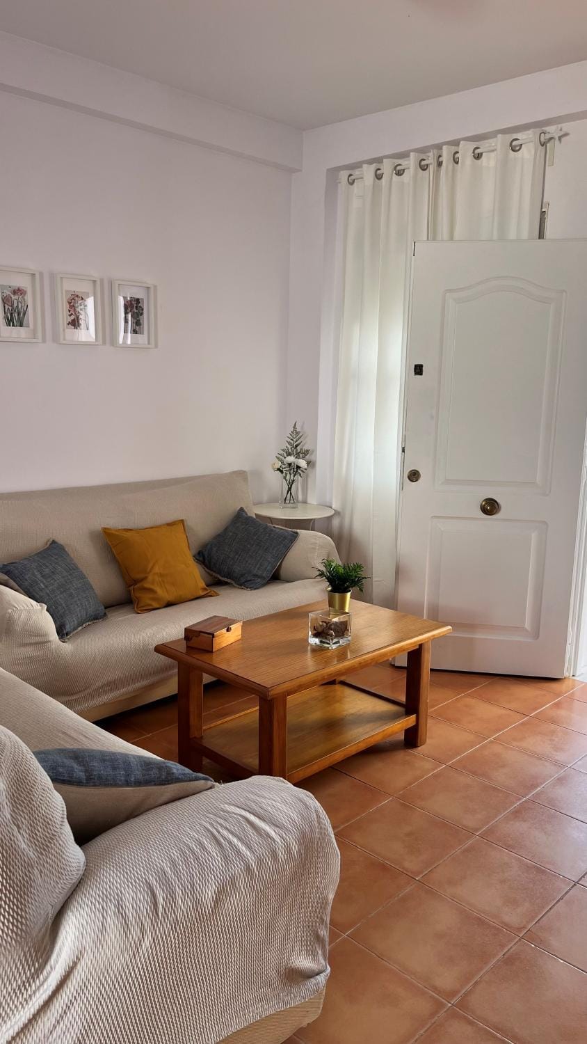 Communal lounge/ TV room, Living room, Lounge or bar