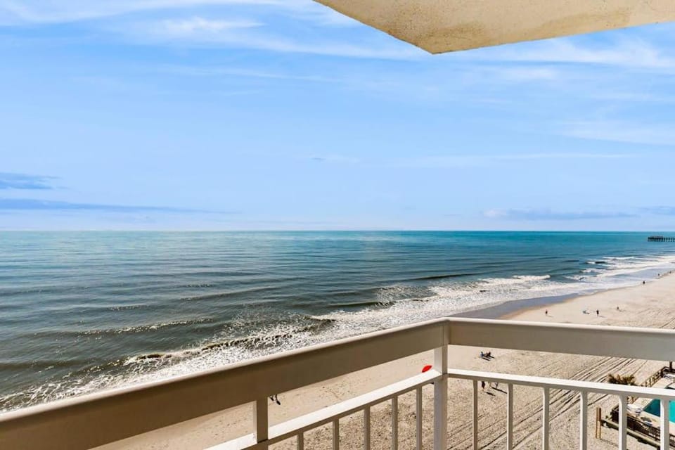 Ocean Vibes Apartment in Garden City