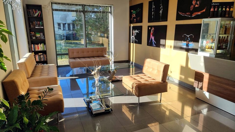 Lobby or reception, Seating area