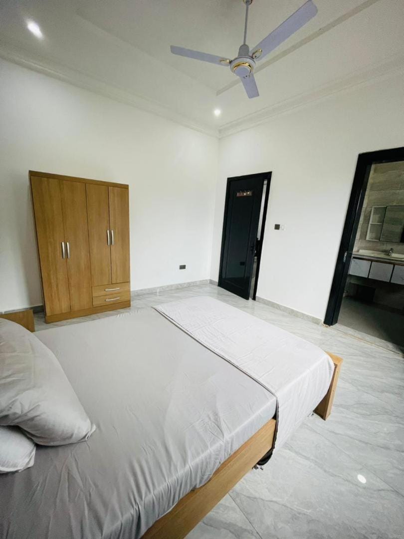 Toilet, Bedroom