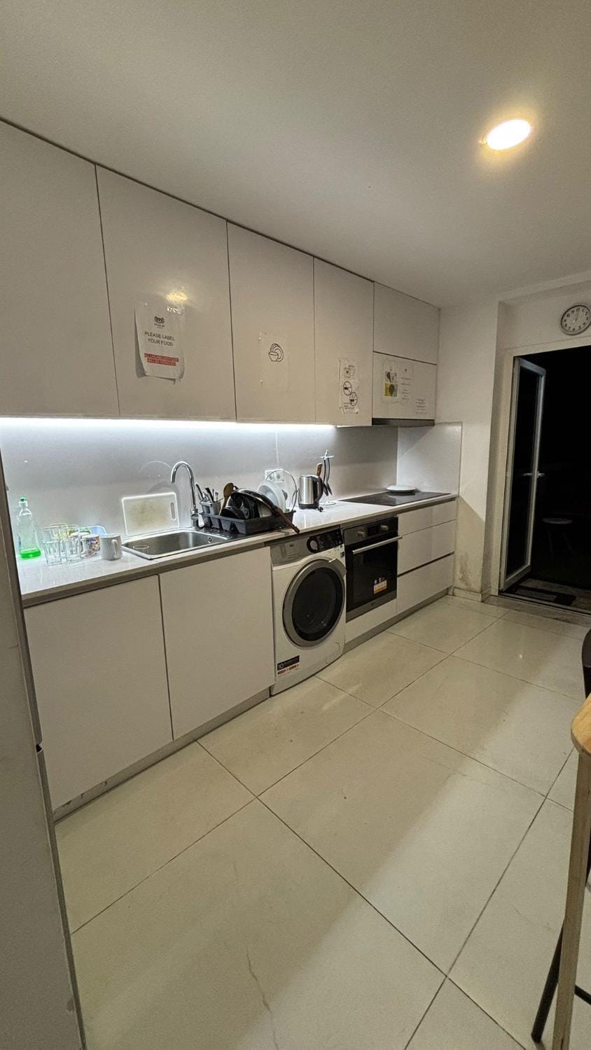 Owls Hostel Ribeiro Bed and Breakfast in Porto