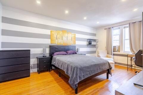 2 Large Bedrooms In Rego Park Apartment in Rego Park