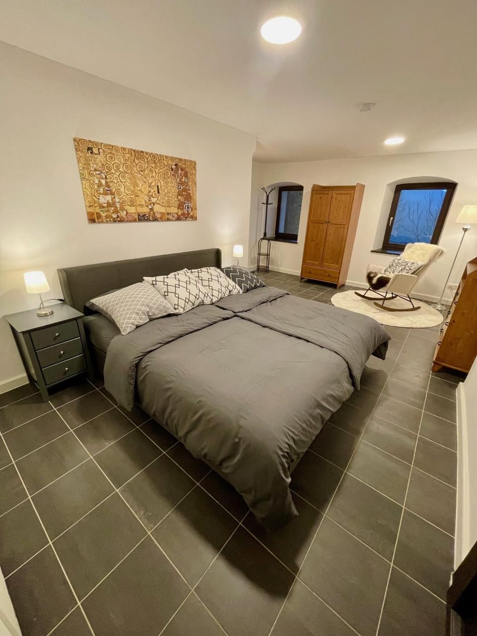 Bed, Photo of the whole room, Bedroom
